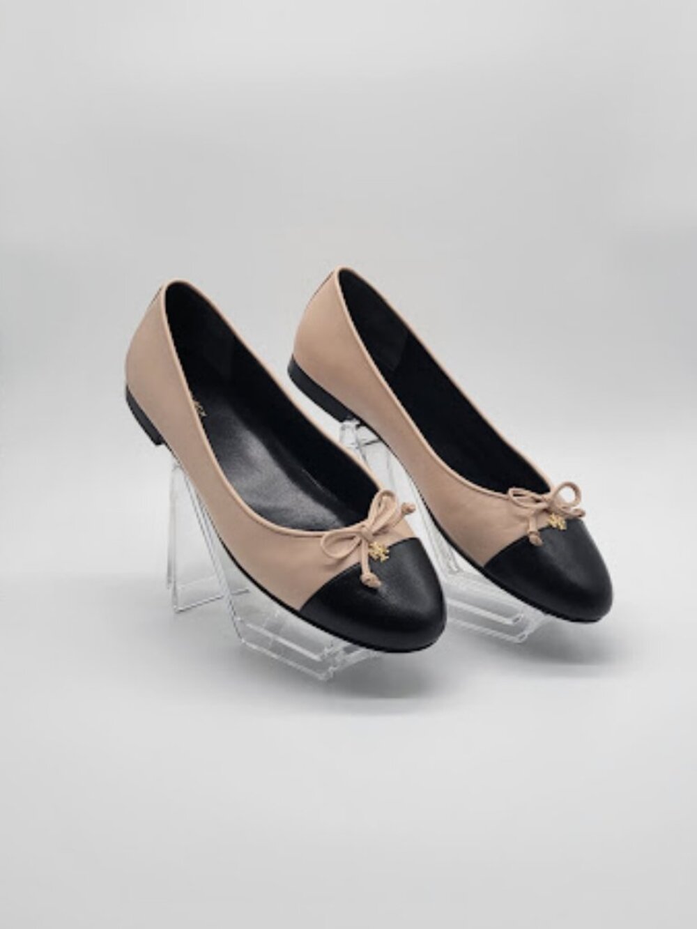 TORY BURCH Cap Toe Ballet Flats Women’s Size 8 rose/ Black Bow Round Toe Shoes
